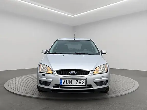 Ford Focus 2008 photo 2