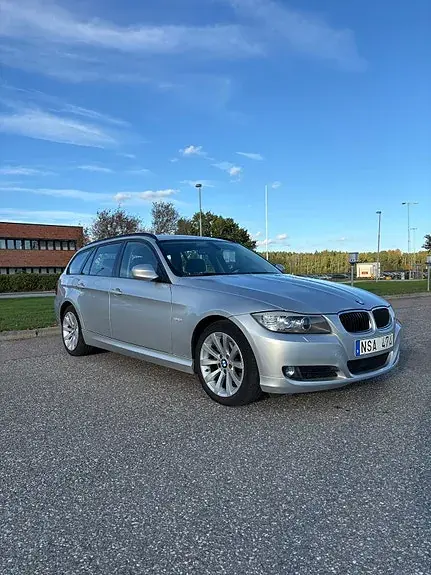 BMW 320D 2012 photo 3