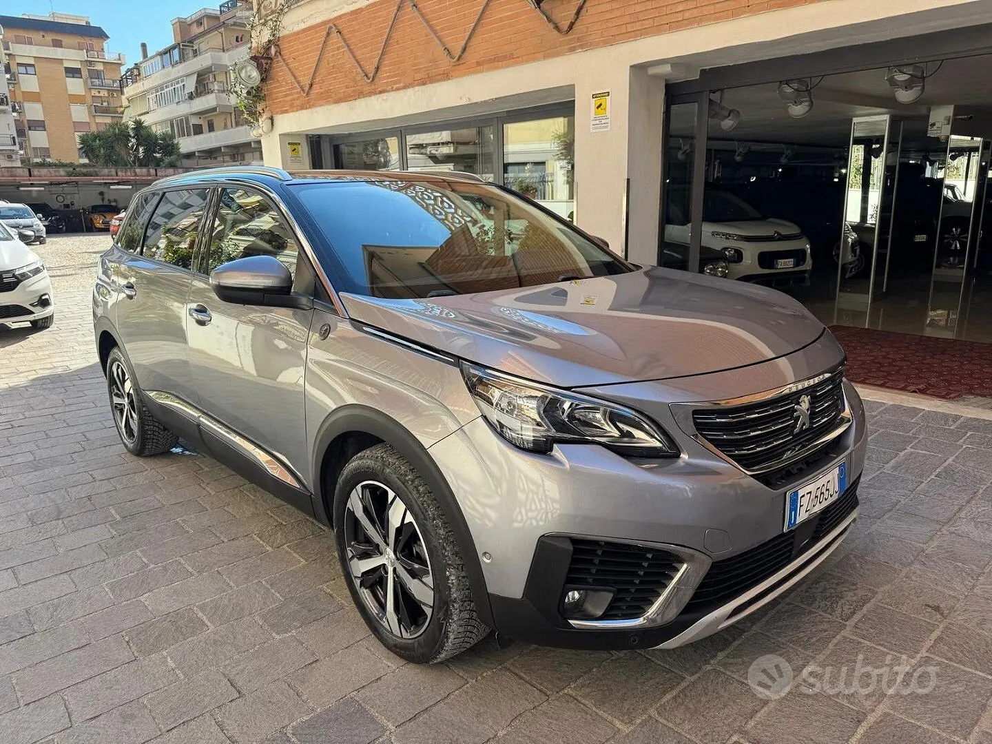 Peugeot 5008