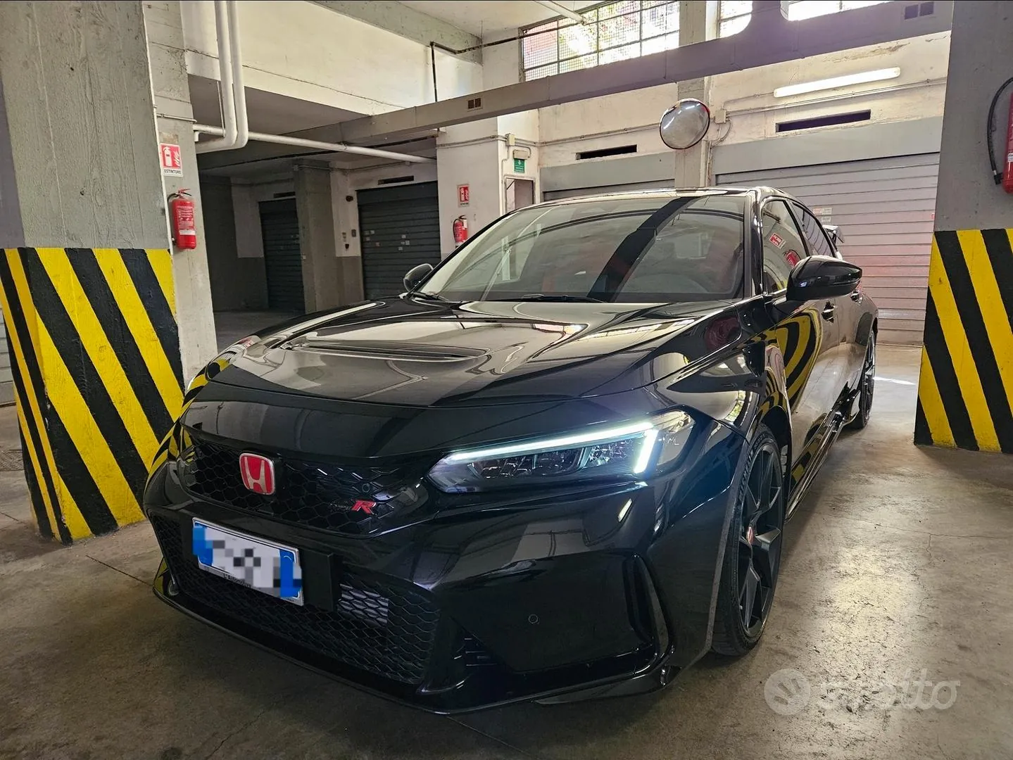 Honda Civic 2023 photo 2
