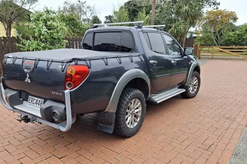 Mitsubishi Triton