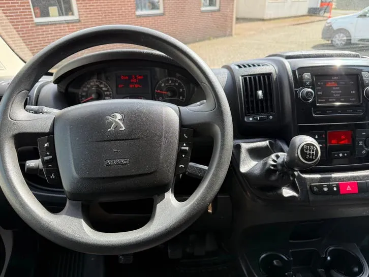 Peugeot Boxer 2021 photo 3