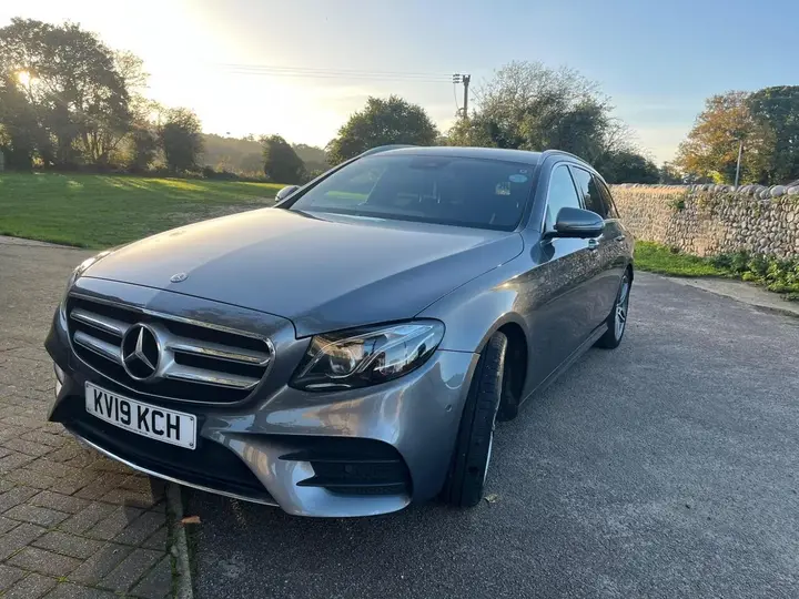Mercedes-Benz E-Class 2019 photo 3