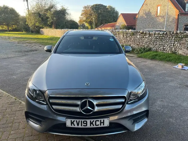 Mercedes-Benz E-Class 2019 photo 2