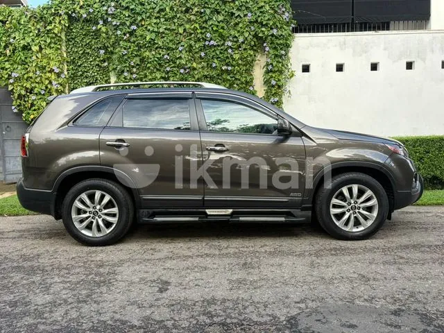 Kia Sorento 2012 photo 2