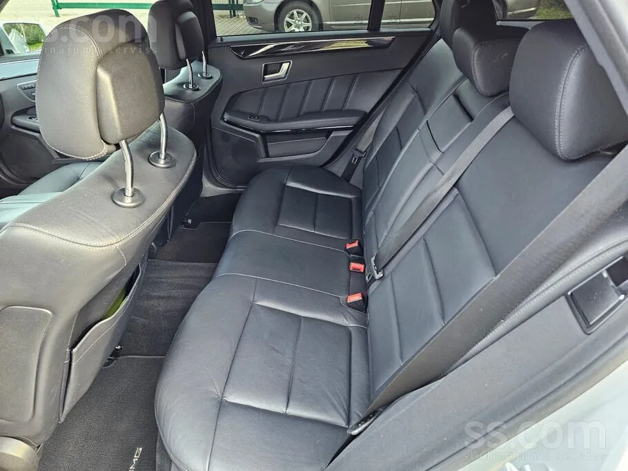 Mercedes-Benz E350 2012 photo 5