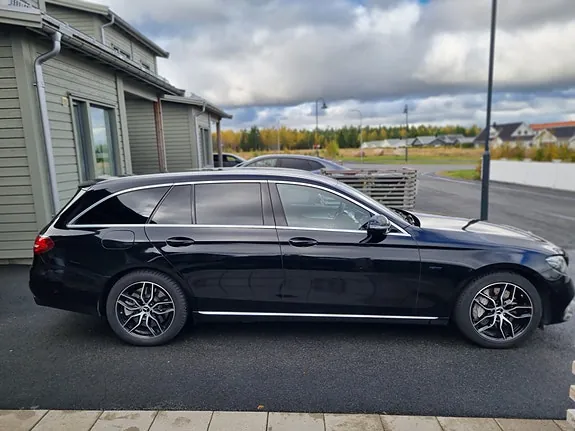 Mercedes-Benz E300 De 2020 photo 3