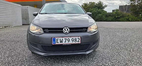 Volkswagen Polo 2013 photo 2