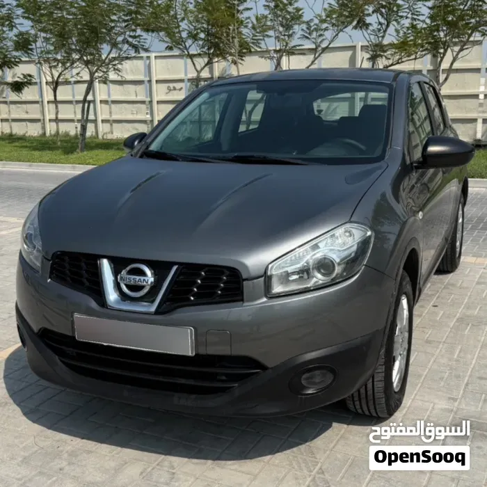 Nissan Qashqai 2012 photo 2