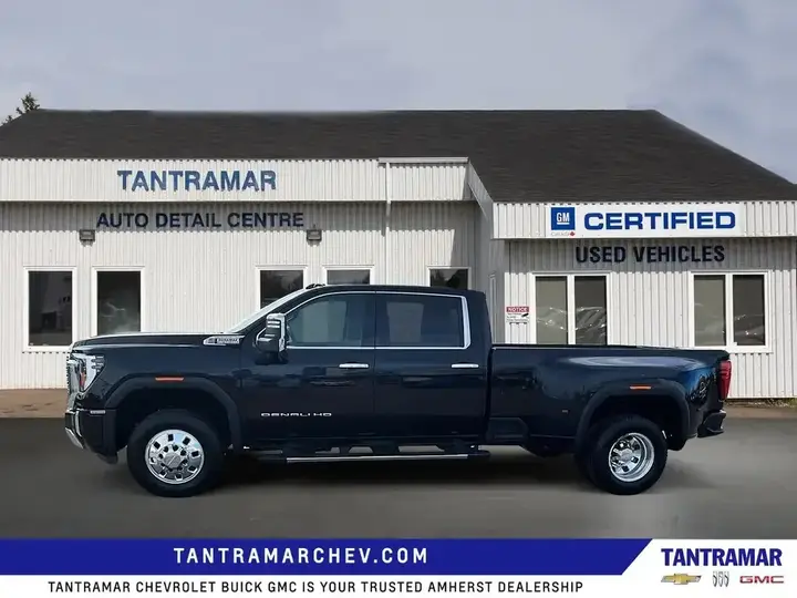 GMC Sierra 3500Hd 2024 photo 2