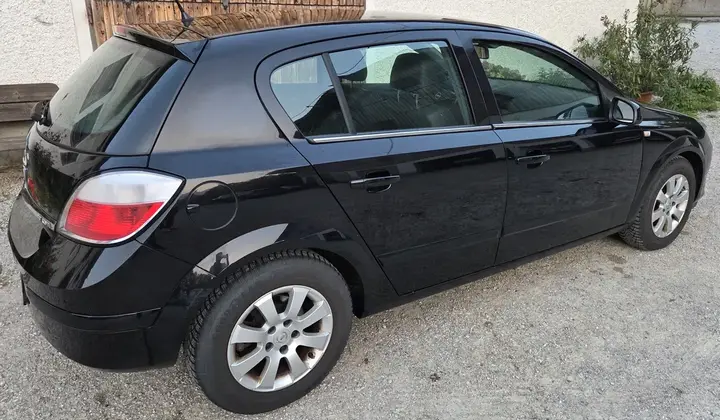 Opel Astra H 2005 photo 3
