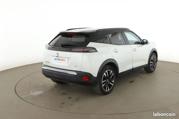 Peugeot 2008 2021 photo 3