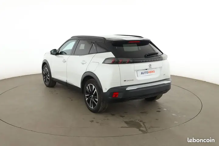 Peugeot 2008 2021 photo 2