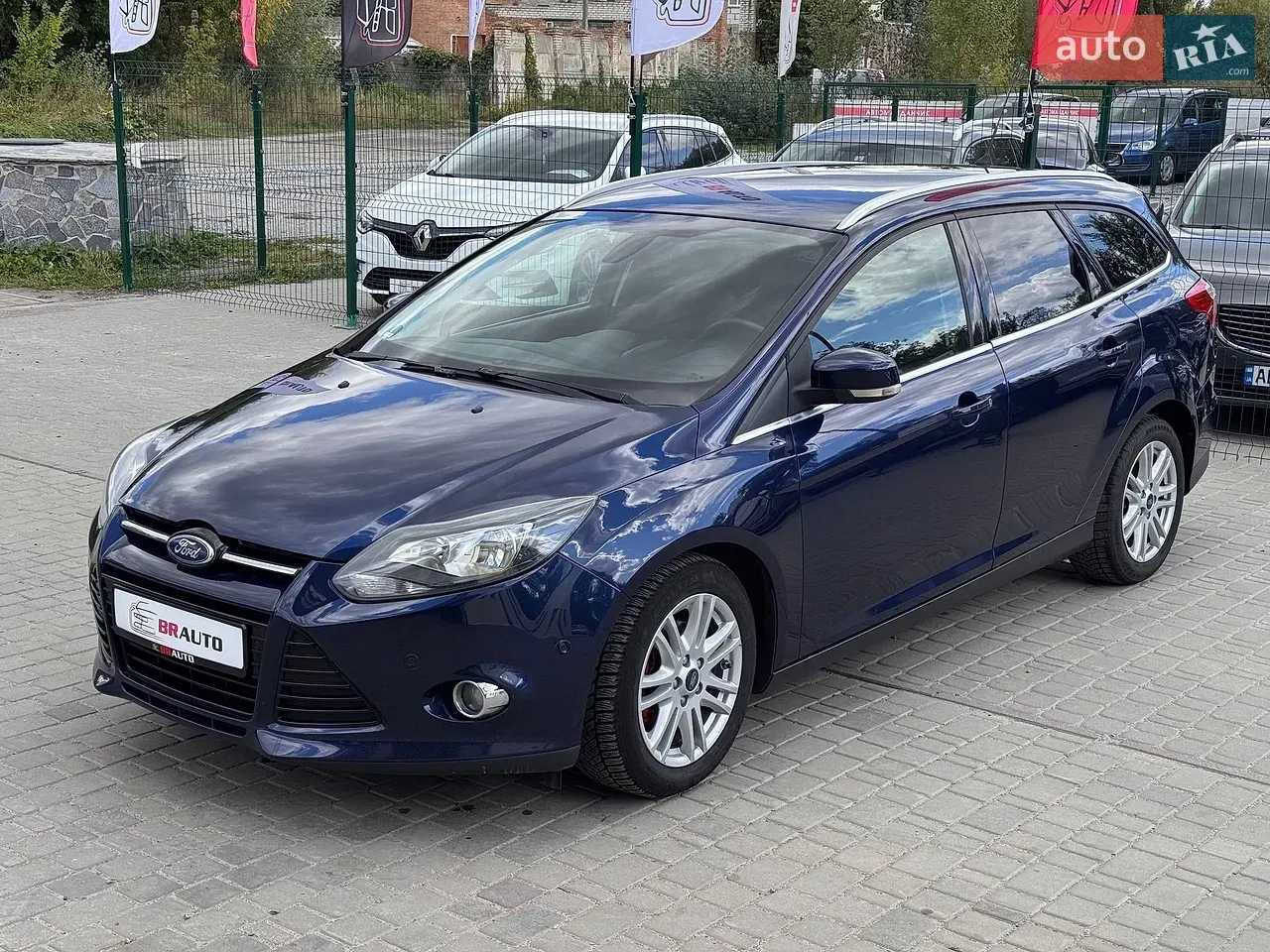 Ford Focus 2013 photo 2