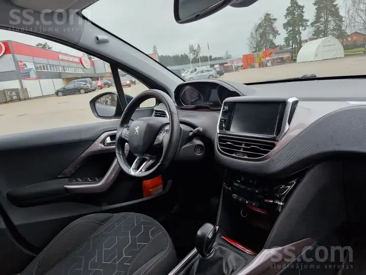 Peugeot 2008 2013 photo 5