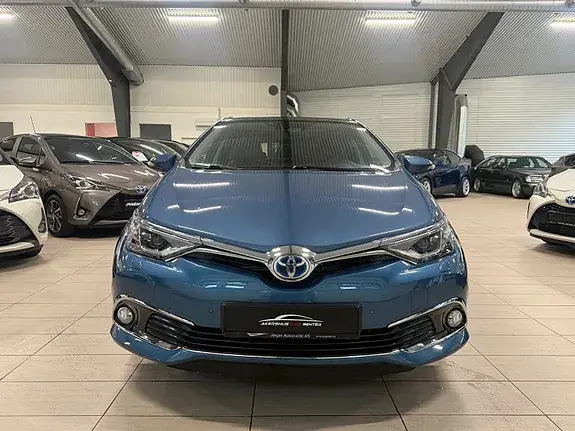 Toyota Auris 2016 photo 3