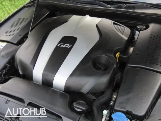 Hyundai Genesis 2011 photo 5