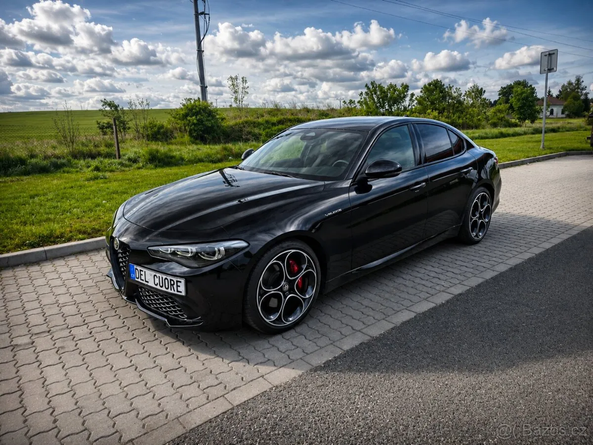 Alfa Romeo Giulia 2025 photo 3