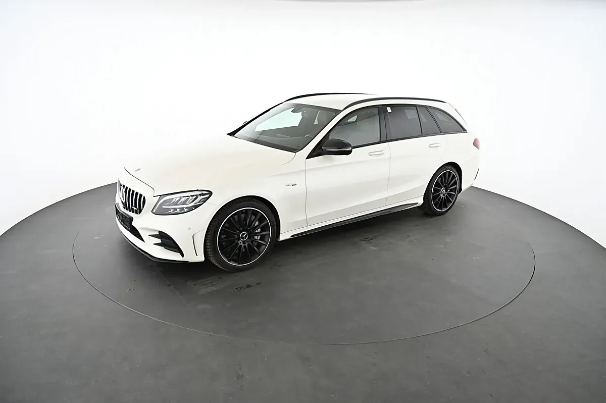 Mercedes-Benz C-Class 2019 photo 3