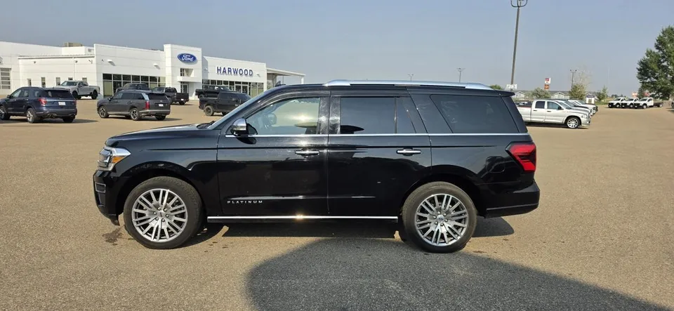 Ford Expedition 2022 photo 2