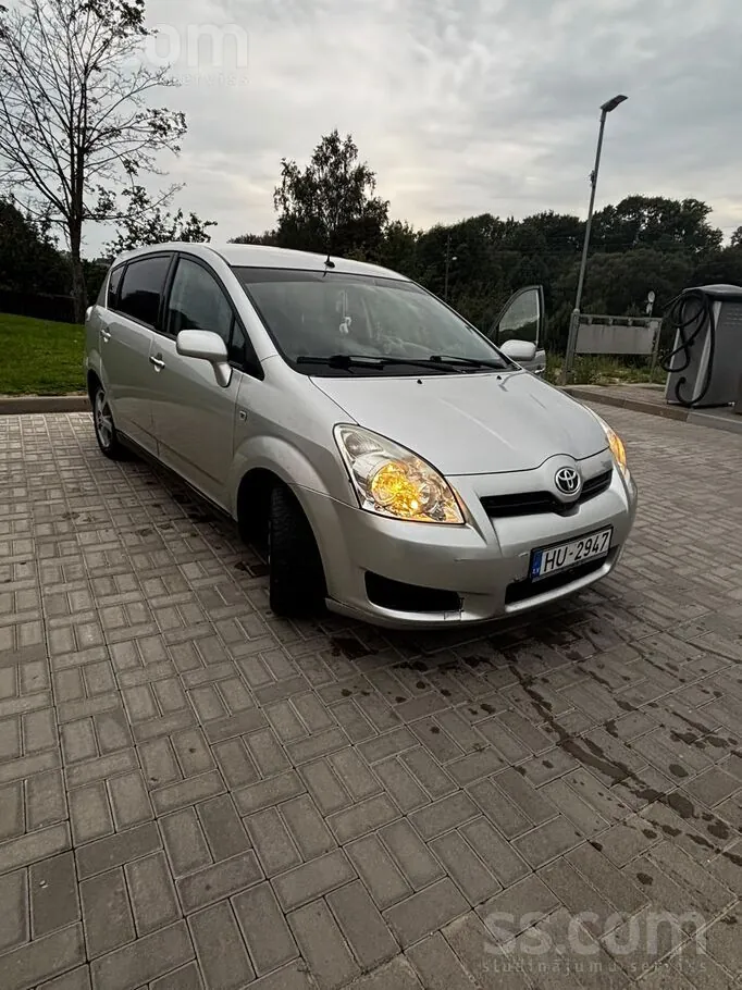 Toyota Corolla Verso 2007 photo 2