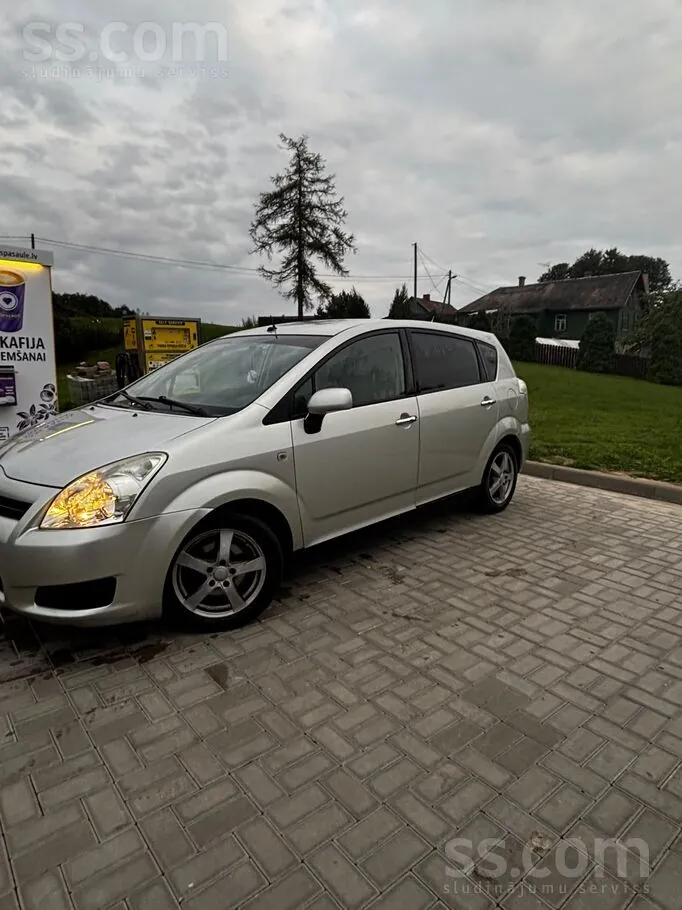 Toyota Corolla Verso 2007 photo 3