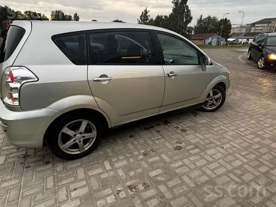 Toyota Corolla Verso 2007 photo 4