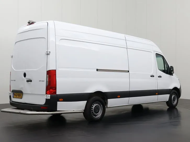 Mercedes-Benz Sprinter 2024 photo 2