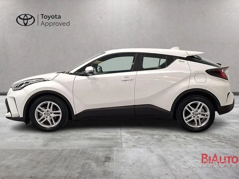Toyota C-Hr 2023 photo 3