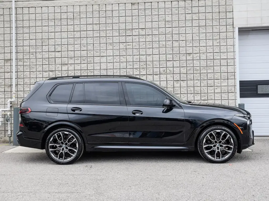 BMW X7 2024 photo 3