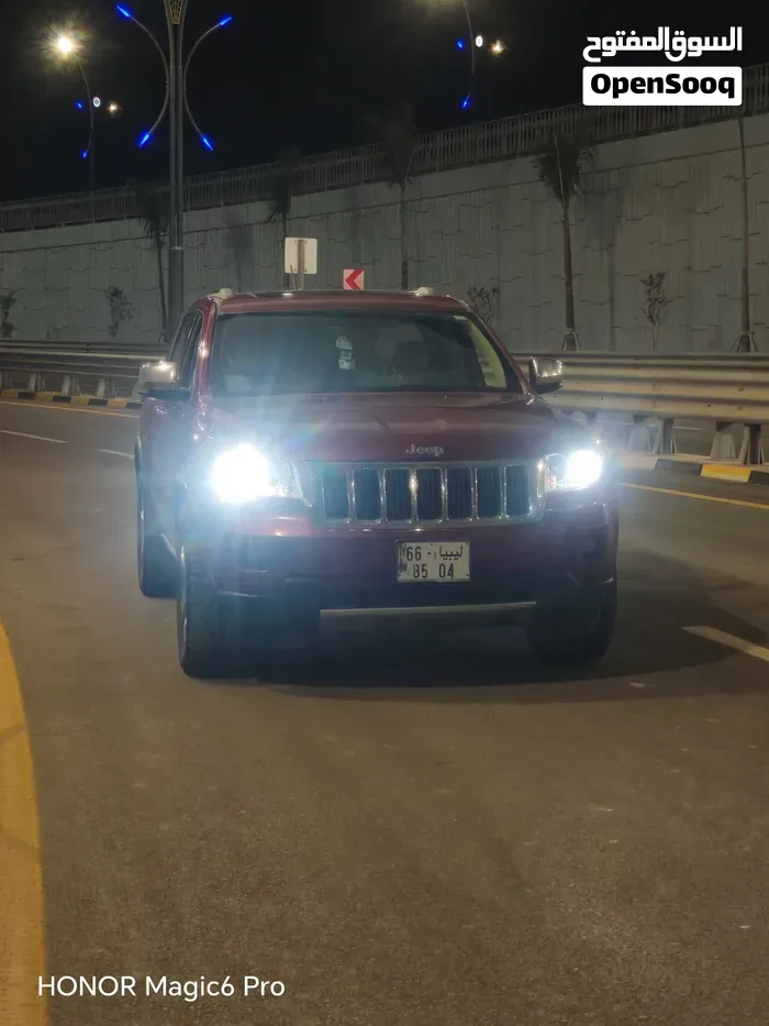 Jeep Grand Cherokee 2012 photo 4