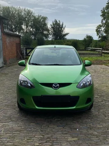 Mazda 2