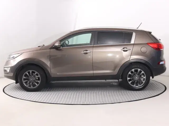 Kia Sportage 2015 photo 2