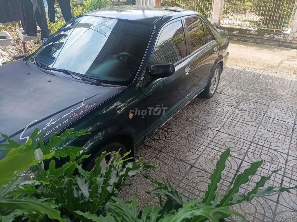 Ford Laser 2002 photo 2