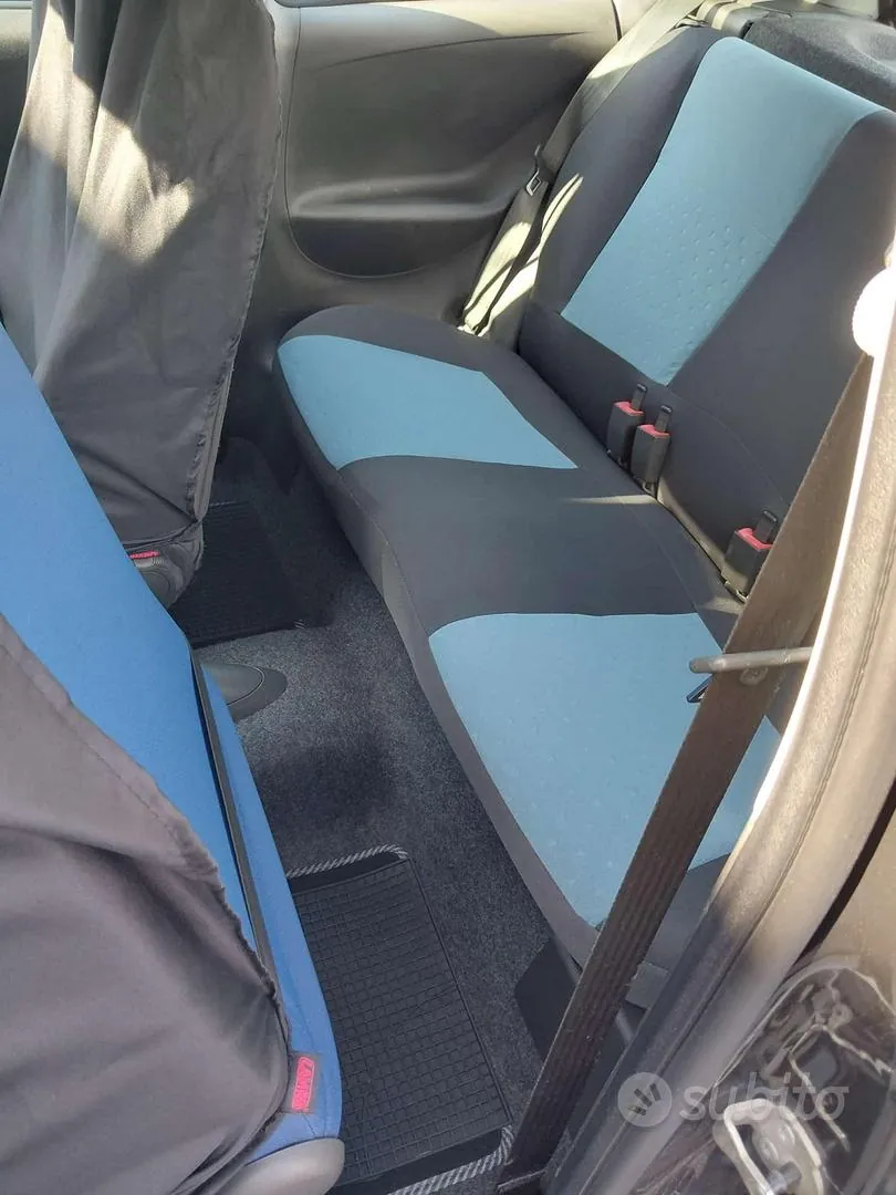 Fiat Punto 2005 photo 3