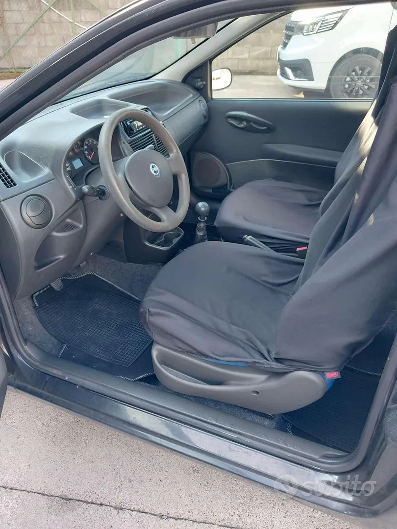 Fiat Punto 2005 photo 5