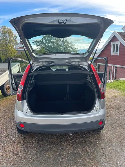 Ford Fiesta 2008 photo 2