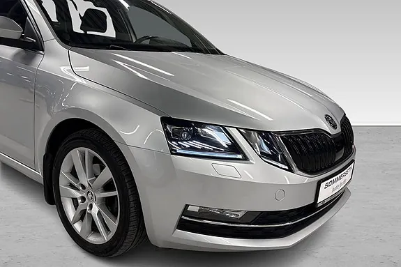 Skoda Octavia 2019 photo 2