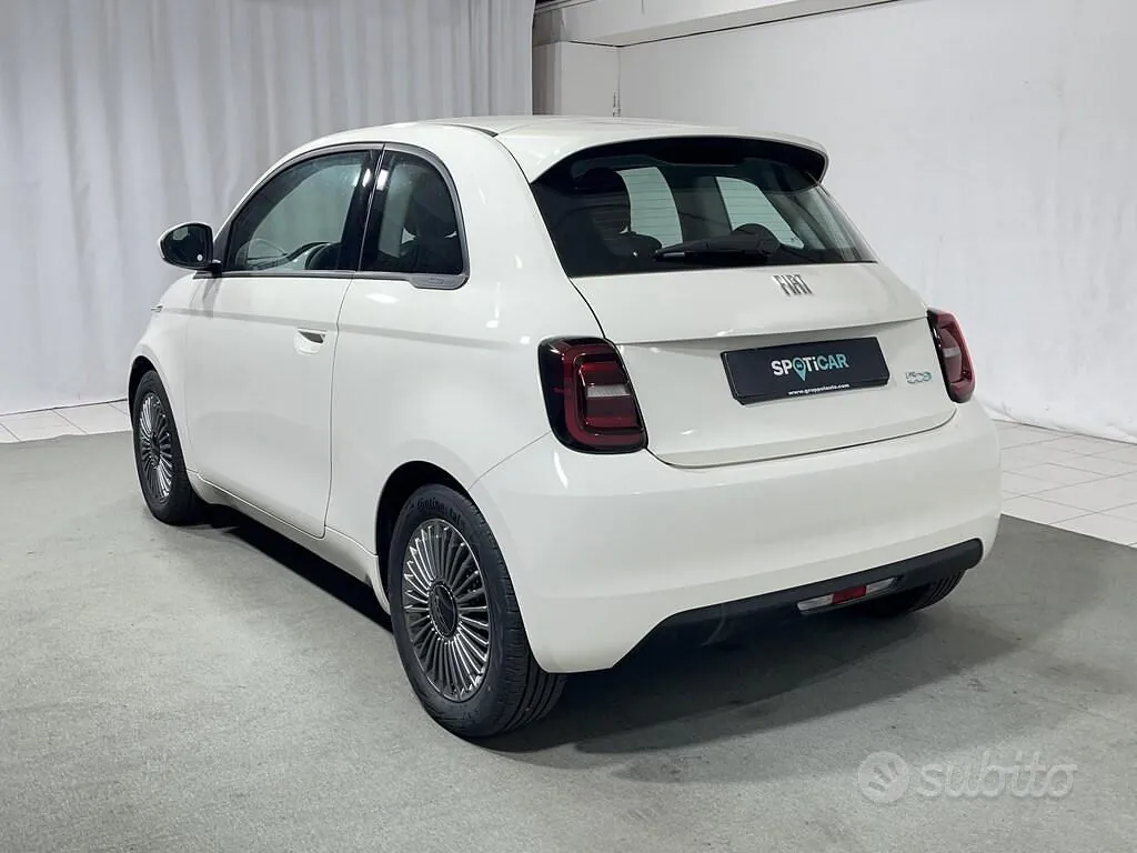Fiat 500E 2024 photo 3