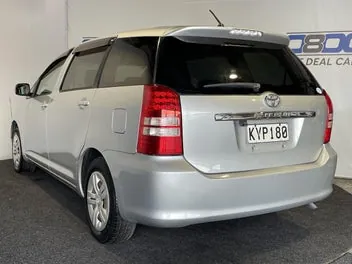 Toyota Wish 2004 photo 5