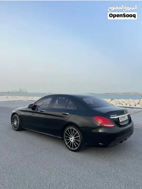 Mercedes-Benz C-Class 2019 photo 5