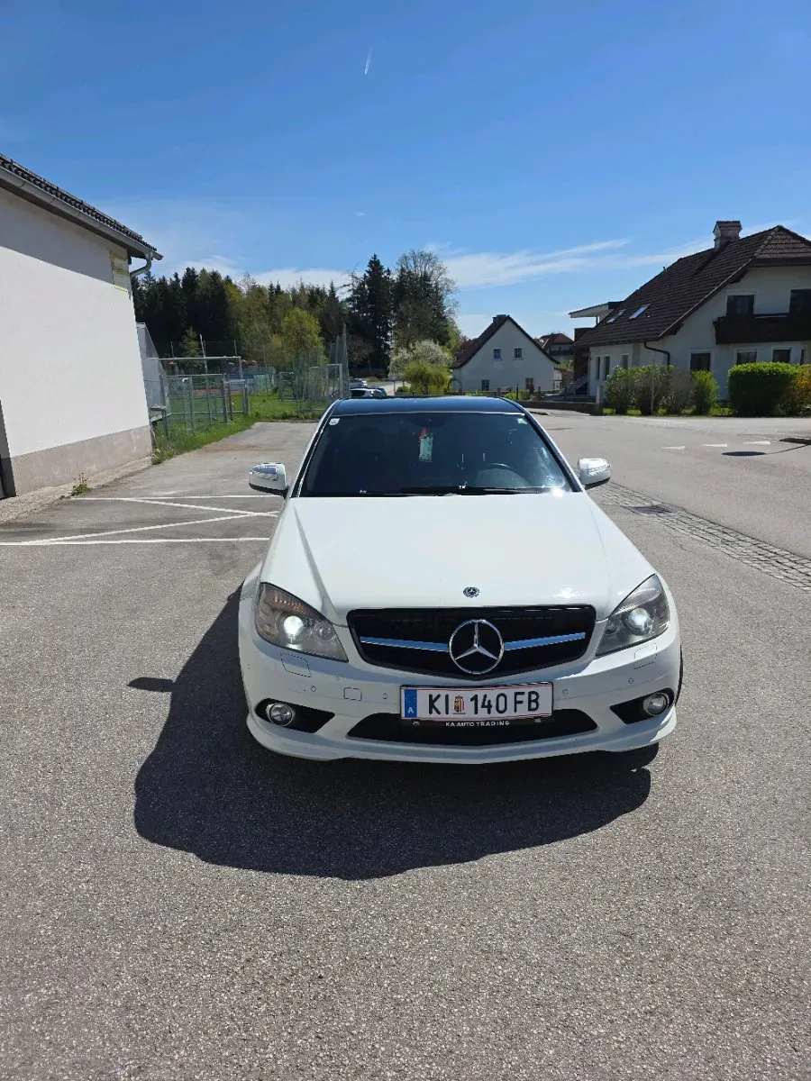 Mercedes-Benz C-Class 2007 photo 2