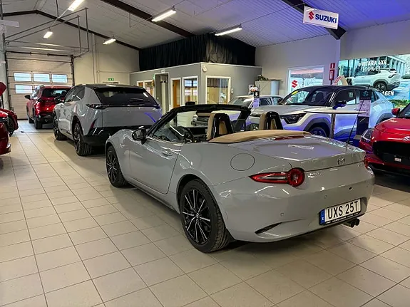 Mazda Mx-5 2024 photo 2