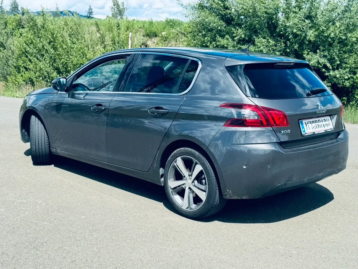 Peugeot 308 2018 photo 3
