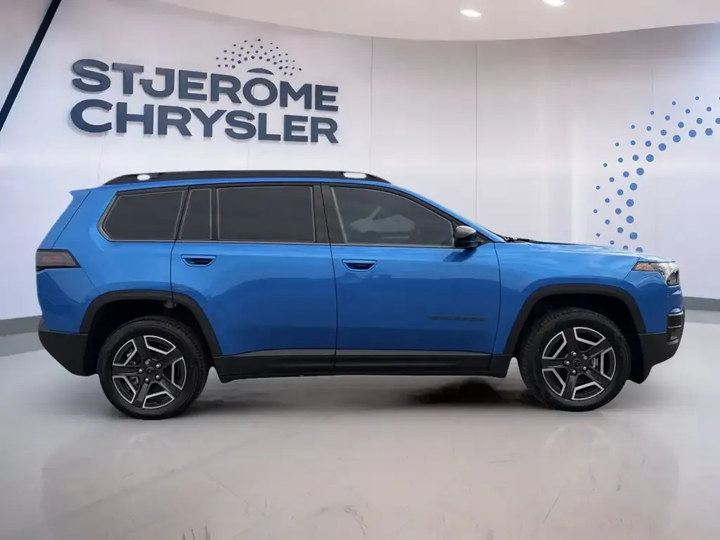 Jeep Cherokee 2026 photo 4