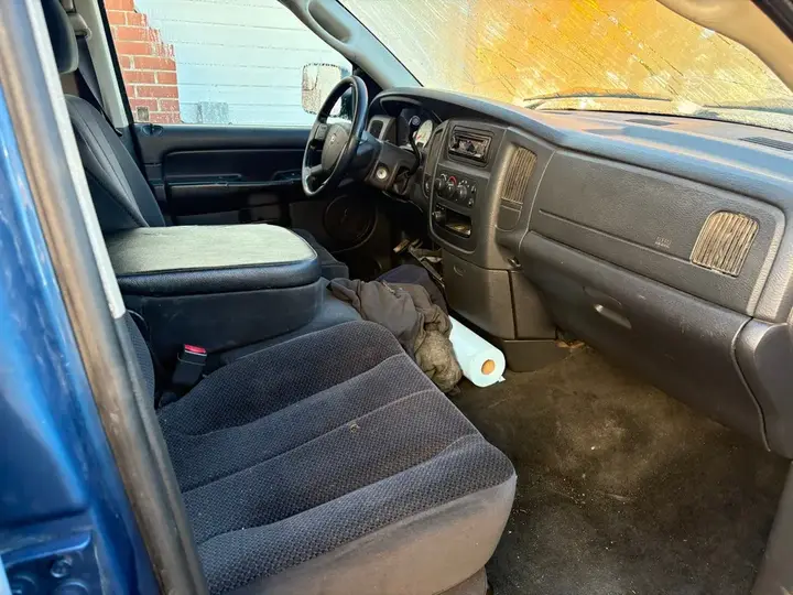 Dodge Ram 3500 2005 photo 3