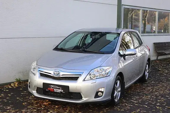 Toyota Auris 2011 photo 5