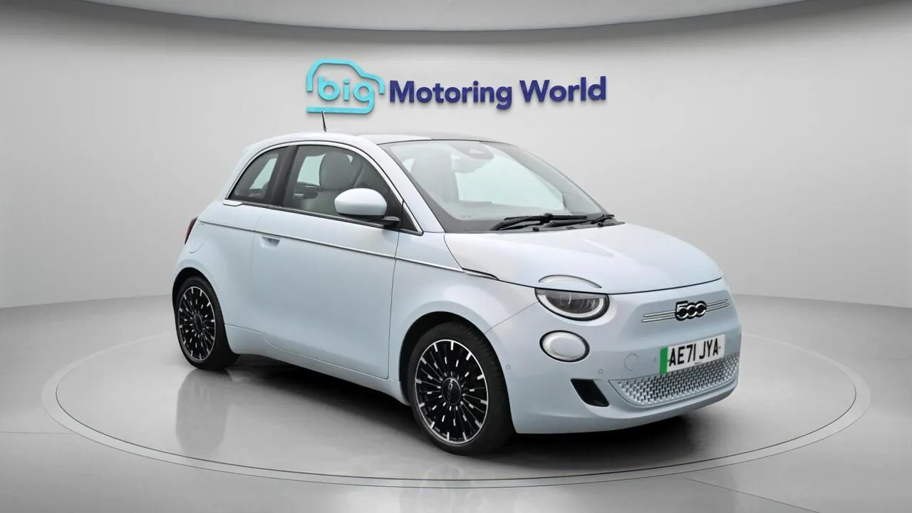 Fiat 500E 2021 photo 2