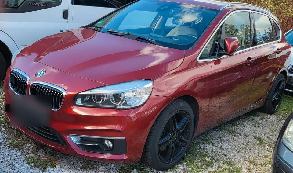 BMW 220I