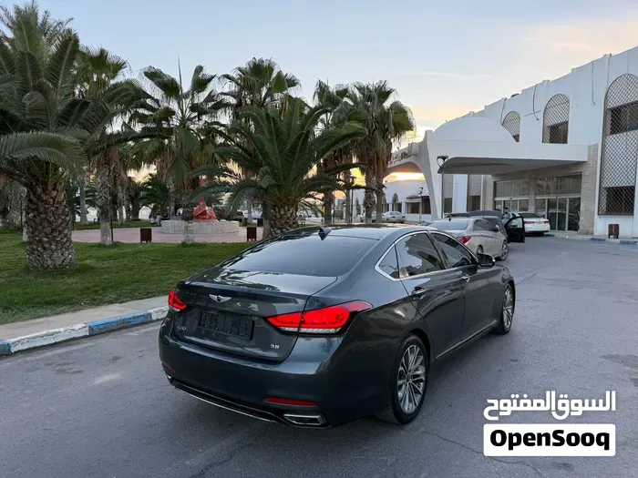 Genesis G80 2018 photo 2